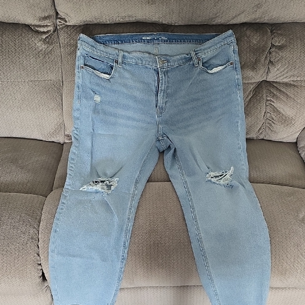 Old Navy Mid-Rise Boyfriend Jeans